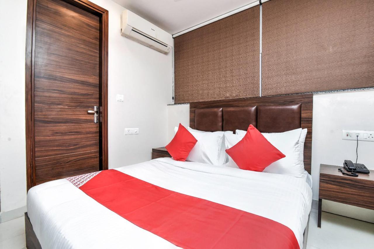 Oyo 79434 Hotel Green Villa Nagpur Bagian luar foto