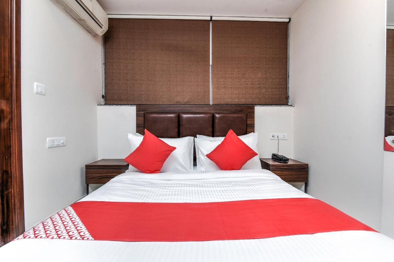Oyo 79434 Hotel Green Villa Nagpur Bagian luar foto